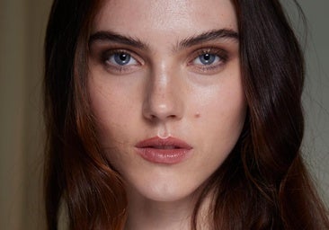 Si tienes la piel grasa, estos consejos y productos te ayudarán a controlarla